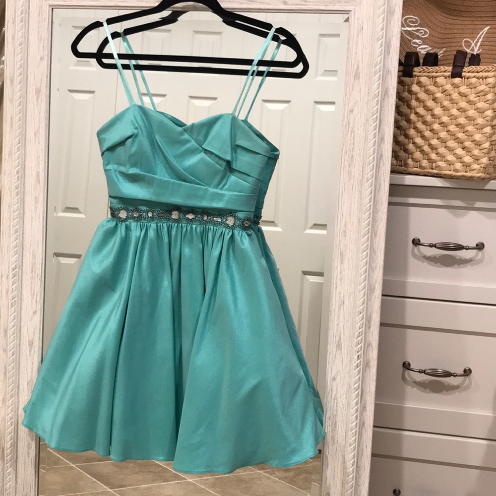 Aidan Mattox dress